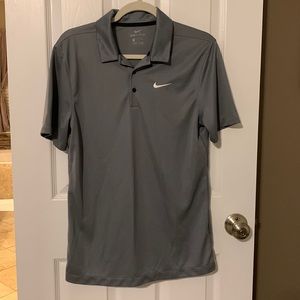 Mens Nike dri-fit shirt. Size Small. Grey